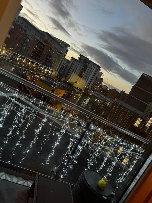 Leeds Clarence Dock 2 Bedroom Apt Extérieur photo