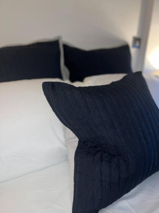 Leeds Clarence Dock 2 Bedroom Apt Extérieur photo