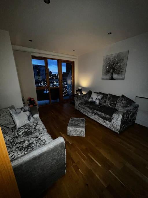 Leeds Clarence Dock 2 Bedroom Apt Extérieur photo
